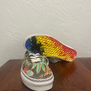 NWT Vans Crayola Van Doren Authentic Brand New Unisex